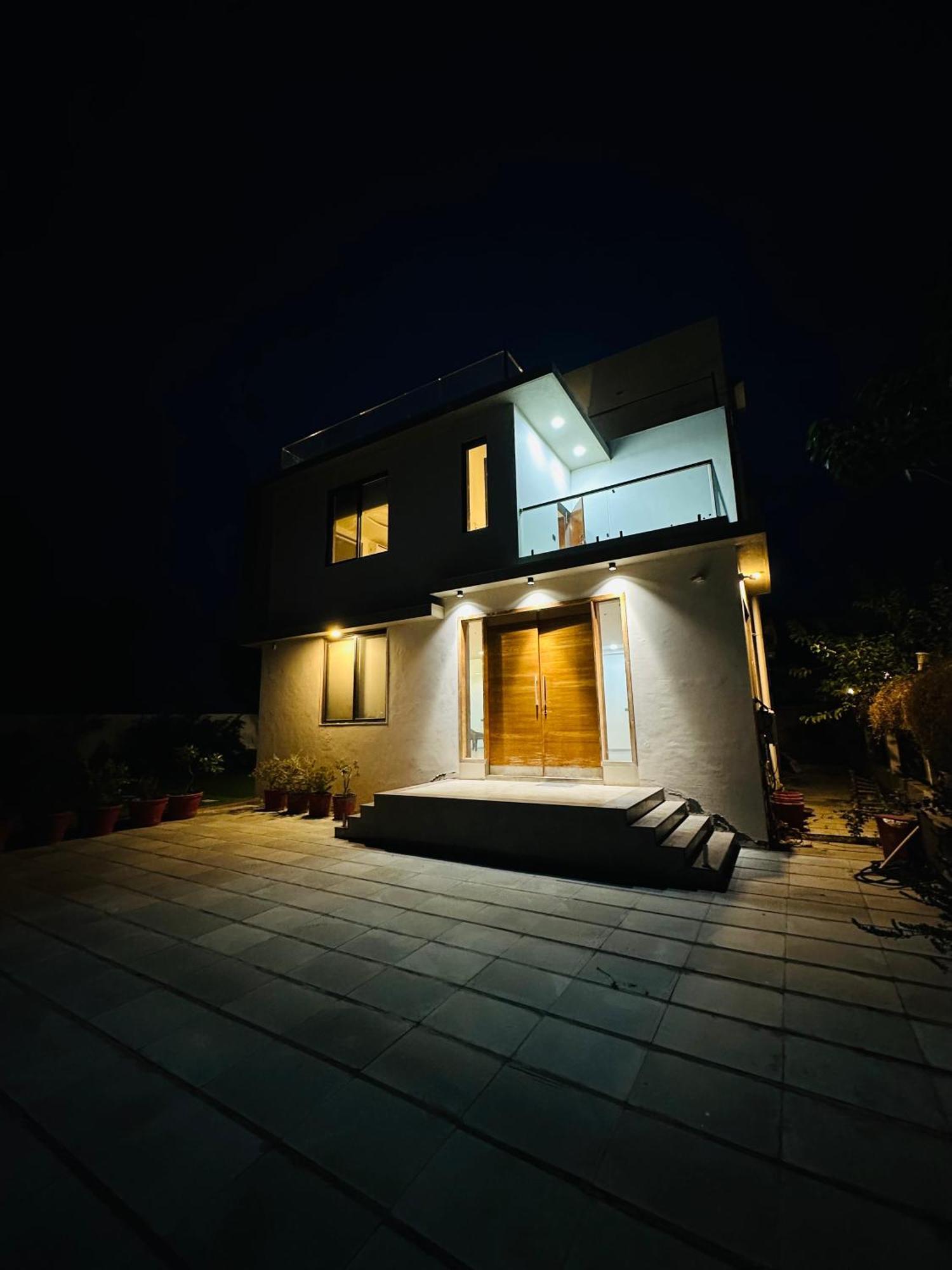 Villa Karmabhumi 1 Sātej Exterior foto